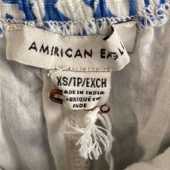 American Eagle Floral Pull On Mini Skirt Size XS Blue and White - Picture 5 of 9